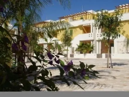 Guest house Relais Mafalda Baia Verde 3*